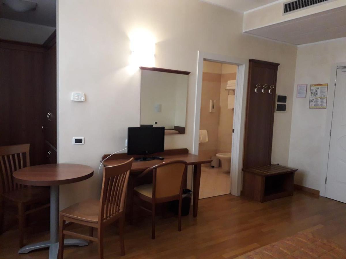 Albergo Ristorante Campanile Azzurro Villafranca Padovana Luaran gambar